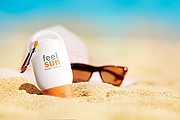ATADAN Opalovací mléko s karabinkou SPF 30, objem 30 ml, oranžová