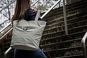 BrandCharger udržitelná každodenní taška, šedá