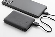 Slim powerbanka z recyklovaného ABS s baterií o kapacitě 5 000 mAh, černá