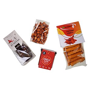 CHILLI Dárková sada - klobáska s chilli, nakládané piri papričky, oříšky v karamelu s chilli 100g, švestkové chutney