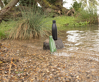 ELVAN Dvoustěnná termoska z nerezové oceli, 500 ml, černá