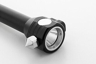 Nouzová baterka s kladívkem, černá