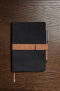 Pero z RCS recyklované nerezové oceli, hnědá