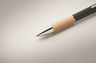 Propiska s modrou náplní a bambusovým úchopem, černá