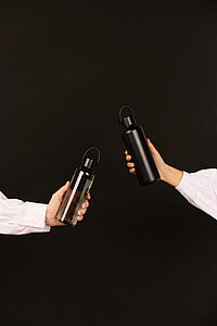 Termolahev 600 ml z recyklované oceli, černá