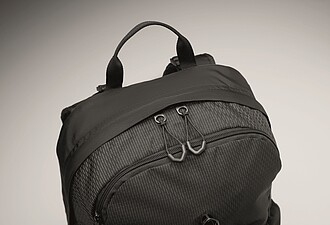 Turistický batoh 18L, černá