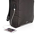 Batoh na notebook, RFID, USB port