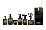 Dárková sada kosmetiky, svíčky a difuzéru TREATMENTS® Giftbox Spa at Home (DeLuxe) - Omani