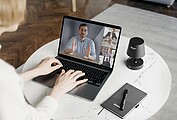 DIALUZ Dobíjecí výsuvná stolní USB lampa, černá
