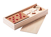 Domino a karty v dřevěné krabici
