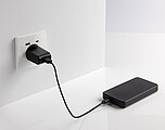 PAMPLONA Powerbanka s kapacitou baterie 10 000mAh, černá