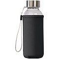 Průhledná skleněná láhev, objem 300ml, s černým neoprenovým obalem