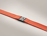 Šňůrka na krk šíře 2cm, karabina, trojzubec, bezpečnostní spona, oranžová
