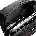 Swiss Peak nedobytný RFID & USB batoh, černá