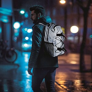 Batoh z reflexního polyesteru