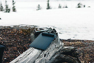 Batoh z RPET se solárním panelem