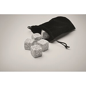 Devět kostek v krabičce, hnědá