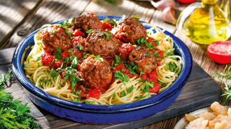 Hrníčková kuchařka nástěnný kalendář 2026