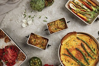 Kulatá zapékací mísa z kameniny, šedá