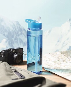 Láhev na pití s brčkem, 650ml, Tritan Renew, transparentní modrá