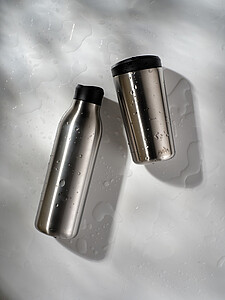 Láhev na vodu 600ml z nerezové oceli, stříbrná