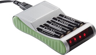 Nabíječka na 4 baterie