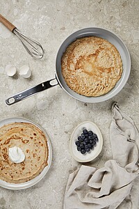 Pánev 27cm z RCS recyklovaného hliníku, krémová