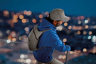 Pětipanelová kšiltovka z reflexního materiálu