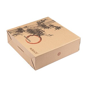 Sada dvou plytkých talířů, světlá