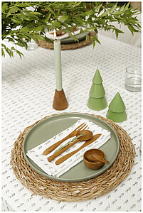 Svíčka ve tvaru vánočního stromku, zelená