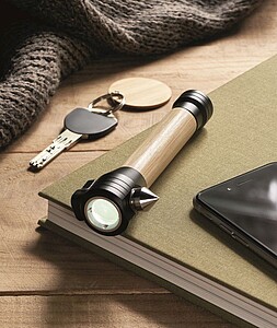 Svítilna s bambusovou rukojetí a bezpečnostním kladívkem