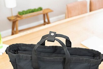 Taška přes rameno z polyesteru, černá