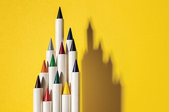 TRADICO Sada 12 nekonečných pastelek