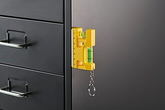 Vodováha z ABS jako přívěsek, žlutá